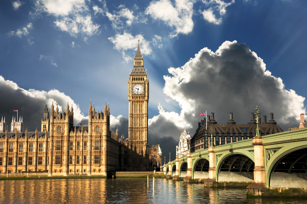 Fuel poverty set to hit 11m households as protesters gather in Westminster